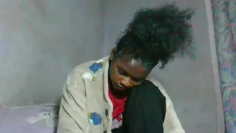 Snapshot of caella98 chatting on 05.09.26 caella98 online show from 05.09.26