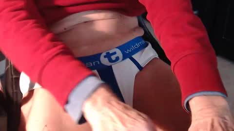 CAgay8 online show from 01.29.25