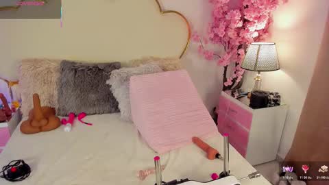 Snapshot of cahitlinbel chatting on 02.12.26 Cahitlin online show from 02.12.26