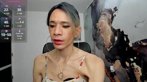 Snapshot of caitlyn_jones chatting on 12.13.24 Caitlyn online show from 12.13.24