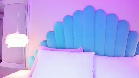 Caitlyn  online show from 03.08.25