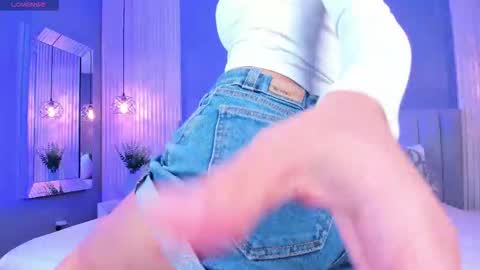 Caitlyn  online show from 09.09.25