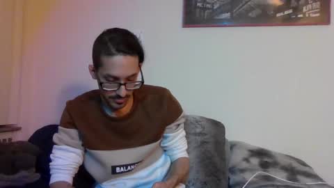 Snapshot of cal_xxx chatting on 09.29.25 Cal XXX online show from 09.29.25