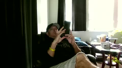 Snapshot of caligrown1154 chatting on 07.06.26 caligrown1154 online show from 07.06.26