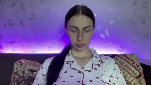 Anna online show from 02.24.25