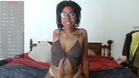 Snapshot of call_me_hedone chatting on 05.28.26 Hedone online show from 05.28.26
