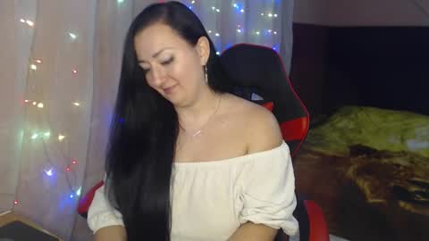 Snapshot of call_me_shaya chatting on 02.12.26 Shaya online show from 02.12.26