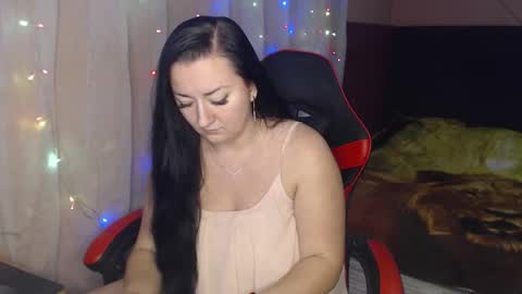 Snapshot of call_me_shaya chatting on 02.16.26 Shaya online show from 02.16.26