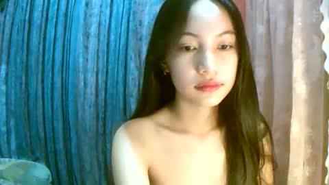 Snapshot of calla_freya chatting on 09.12.25 Freya online show from 09.12.25