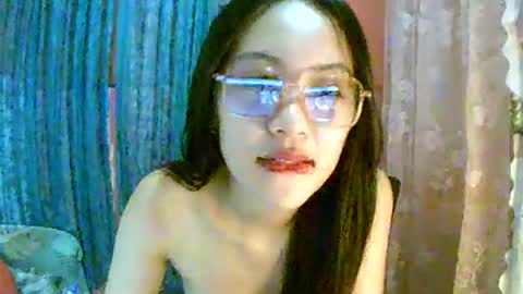 Snapshot of calla_freya chatting on 10.06.25 Freya online show from 10.06.25