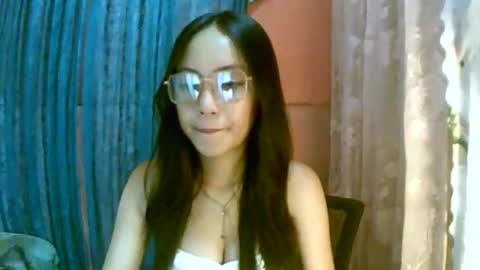 Snapshot of calla_freya chatting on 10.09.25 Freya online show from 10.09.25