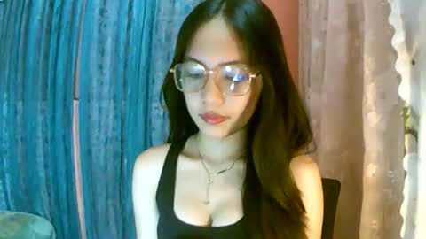 Snapshot of calla_freya chatting on 10.16.25 Freya online show from 10.16.25