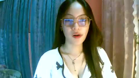 Snapshot of calla_freya chatting on 10.19.25 Freya online show from 10.19.25