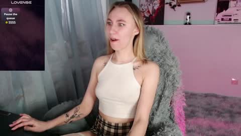 Snapshot of callerbowltim chatting on 12.12.24 alextim online show from 12.12.24