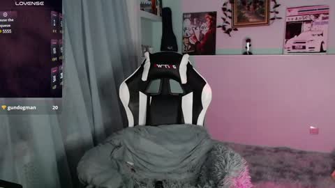 Snapshot of callerbowltim chatting on 12.12.24 alextim online show from 12.12.24