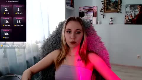 Snapshot of callerbowltim chatting on 02.20.25 alextim online show from 02.20.25