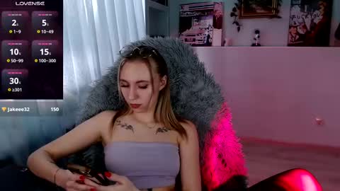 Snapshot of callerbowltim chatting on 02.21.25 alextim online show from 02.21.25