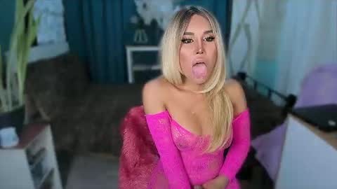 Snapshot of callmebythename_daisy chatting on 05.31.26 A STINGY MAN IS A SIGN OF UNWELLINGNESS. online show from 05.31.26