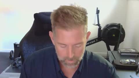 Snapshot of callmenny chatting on 09.24.25 Nny online show from 09.24.25