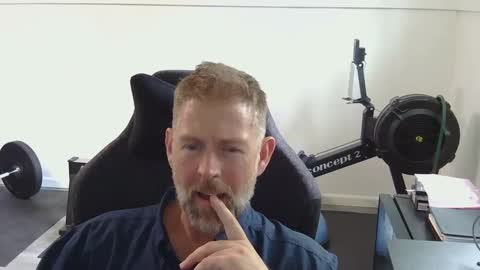 Snapshot of callmenny chatting on 10.07.25 Nny online show from 10.07.25