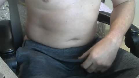 Snapshot of callmeroger33 chatting on 11.24.25 callmeroger33 online show from 11.24.25