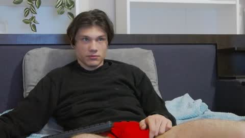 Snapshot of calvin_cay chatting on 01.10.25 Calvin online show from 01.10.25