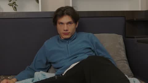 Snapshot of calvin_cay chatting on 01.15.25 Calvin online show from 01.15.25