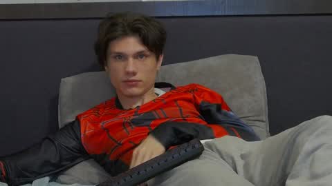 Snapshot of calvin_cay chatting on 01.29.25 Calvin online show from 01.29.25