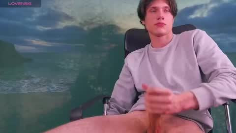 Snapshot of calvin_cay chatting on 03.06.25 Calvin online show from 03.06.25