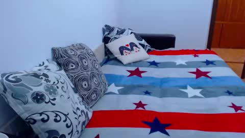 Snapshot of calvinjohnlad chatting on 12.31.24 Calvinjohnlad online show from 12.31.24