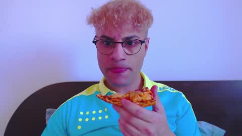 Snapshot of calvinjohnlad chatting on 01.23.25 Calvinjohnlad online show from 01.23.25