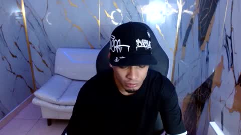 Snapshot of cam_xman chatting on 06.02.26 cam_xman online show from 06.02.26