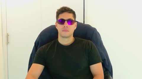 camara110 online show from 11.13.25