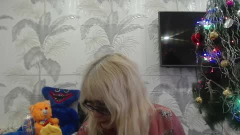 Snapshot of camdiva1 chatting on 01.22.25 CamDiva1 online show from 01.22.25