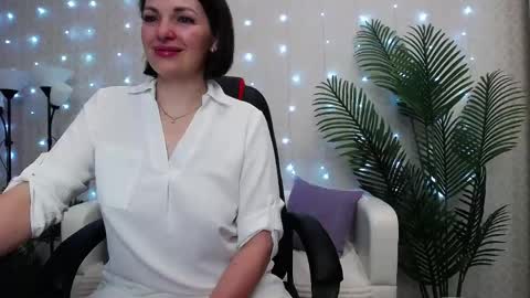 Snapshot of camelia_lillie chatting on 05.12.26 camelia_lillie online show from 05.12.26
