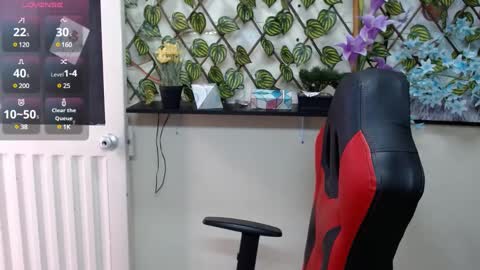 Snapshot of cameliasaenz chatting on 12.26.24 camelia online show from 12.26.24