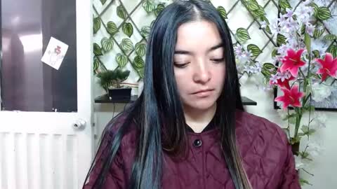 Snapshot of cameliasaenz chatting on 01.21.25 camelia online show from 01.21.25