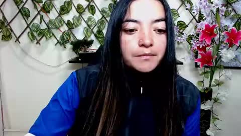 Snapshot of cameliasaenz chatting on 01.22.25 camelia online show from 01.22.25