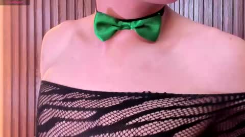 Snapshot of cameron_blake_ chatting on 11.05.25 CAMERON online show from 11.05.25