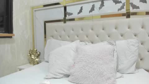 cameron_hearts online show from 10.25.25