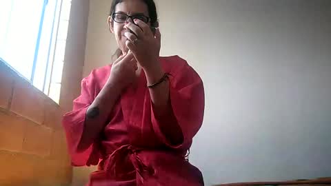 Snapshot of cameron_puppy chatting on 02.17.25 Mara Catalina Romero Ordez online show from 02.17.25
