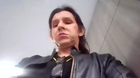 Snapshot of cameron_puppy chatting on 03.01.25 Mara Catalina Romero Ordez online show from 03.01.25