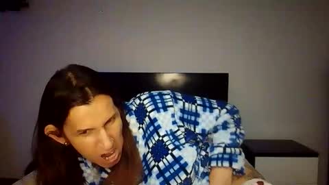 Snapshot of cameron_puppy chatting on 10.06.25 Mara Catalina Romero Ordez online show from 10.06.25