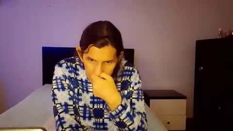 Snapshot of cameron_puppy chatting on 10.15.25 Mara Catalina Romero Ordez online show from 10.15.25