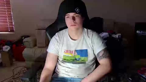 Snapshot of camerondt chatting on 02.20.25 camerondt online show from 02.20.25