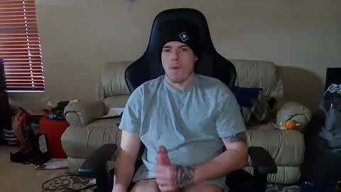 Snapshot of camerondt chatting on 03.12.25 camerondt online show from 03.12.25