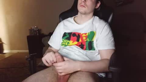 Snapshot of camerondt chatting on 12.19.25 camerondt online show from 12.19.25