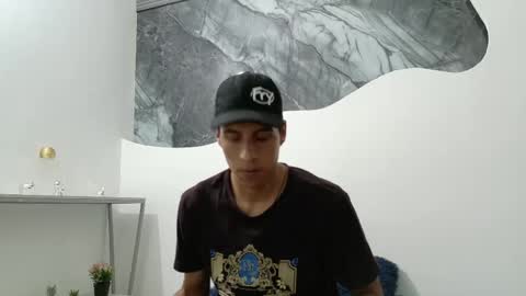 Snapshot of cameronsilverman chatting on 05.21.26 cameronsilverman online show from 05.21.26