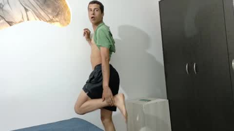Snapshot of cameronsilverman chatting on 05.26.26 cameronsilverman online show from 05.26.26