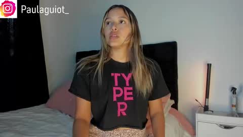 Snapshot of cami_hunter chatting on 02.15.25   online show from 02.15.25